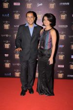 Chetan Bhagat at Cosmopolitan Fun Fearless Female & Male Awards in Mumbai on 19th Feb 2012 (31).JPG